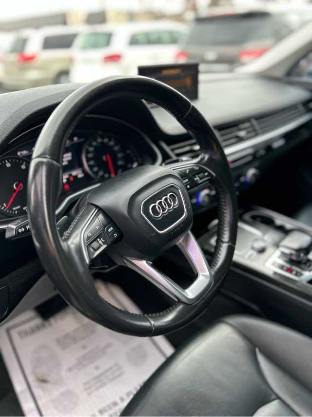 Audi Q7 Image 7